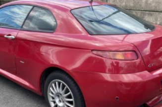 Vitre avant gauche ALFA ROMEO GT