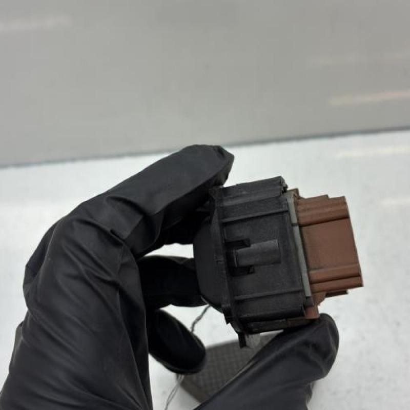 Interrupteur de leve vitre avant droit RENAULT LAGUNA 2 Photo n°3