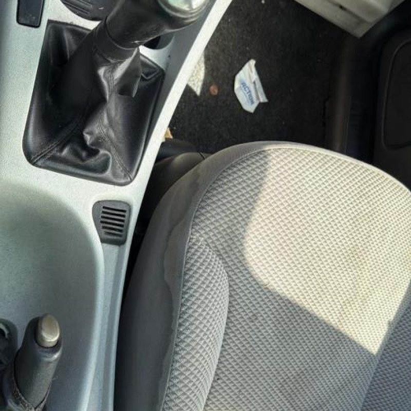 Fermeture de capot FIAT STILO Photo n°14