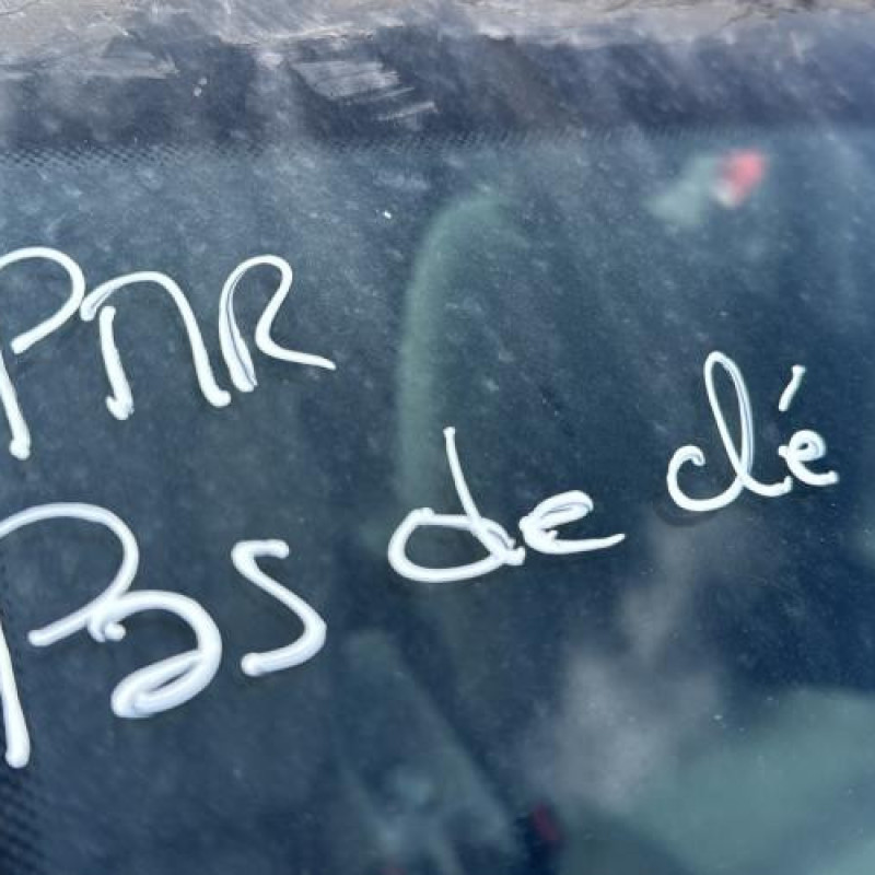 Fermeture de capot FIAT STILO Photo n°17