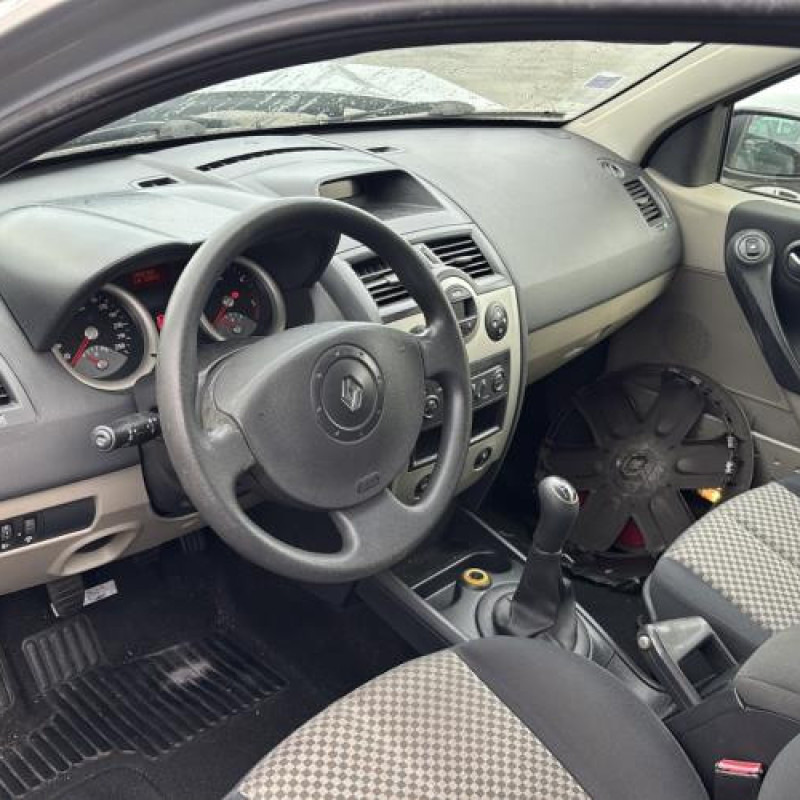 Pretensionneur de ceinture arriere gauche RENAULT MEGANE 2 Photo n°19