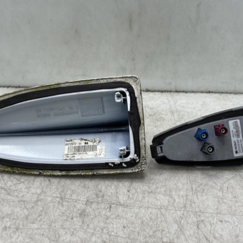Antenne BMW X3 F25 Photo n°2