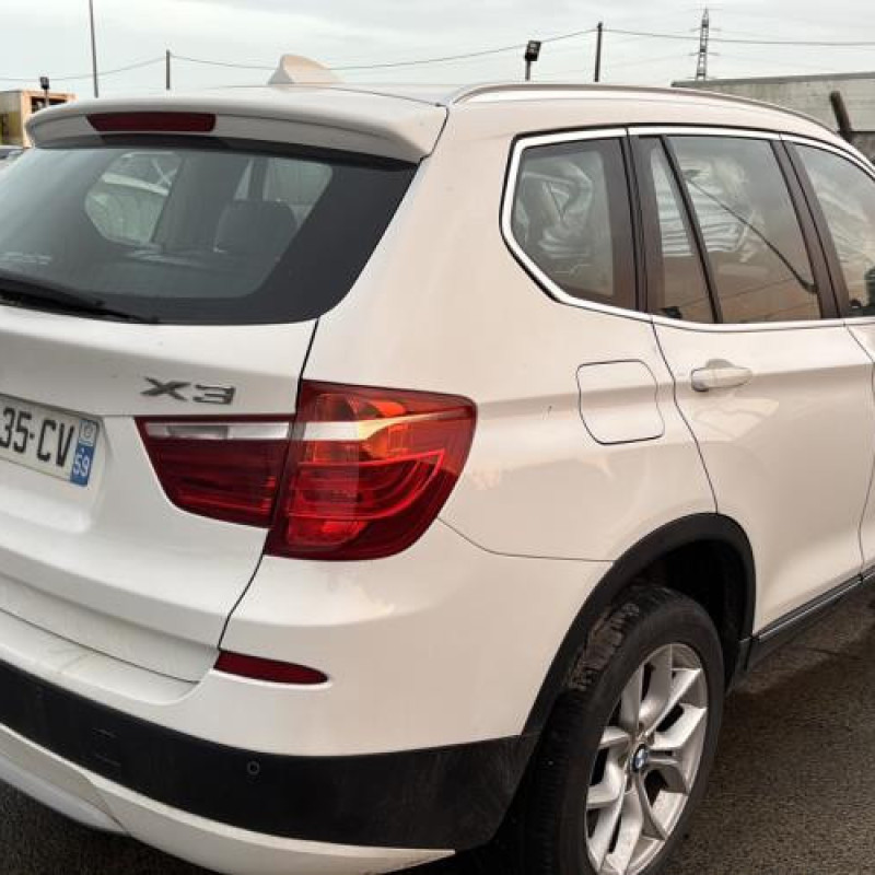 Pare boue arriere droit BMW X3 F25 Photo n°18