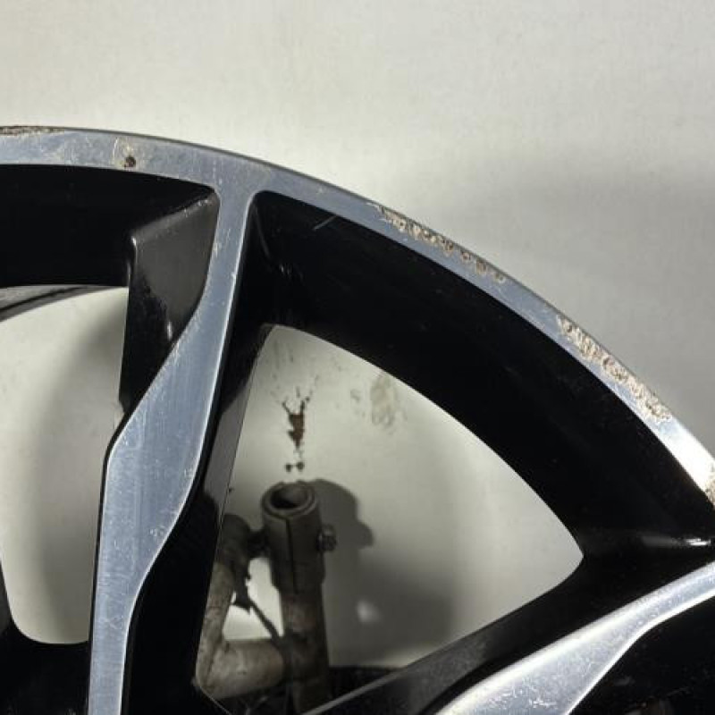 Jante MERCEDES CLASSE GLA 156 Photo n°4