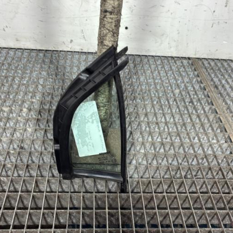 Custode avant droit (porte) TOYOTA YARIS 2 Photo n°4