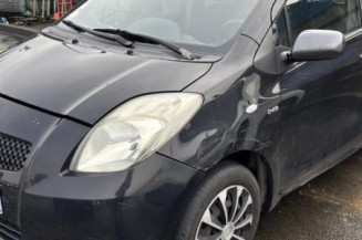 Custode avant droit (porte) TOYOTA YARIS 2