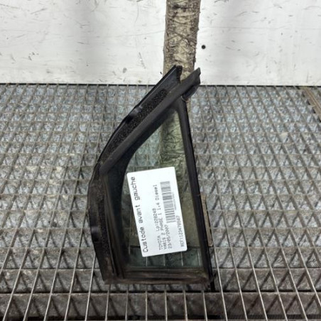 Custode avant gauche (porte) TOYOTA YARIS 2 Photo n°1