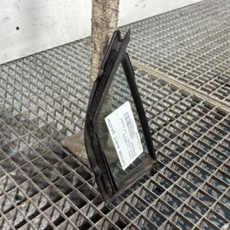 Custode avant gauche (porte) TOYOTA YARIS 2