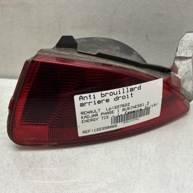 Anti brouillard arriere droit RENAULT KADJAR Photo n°1