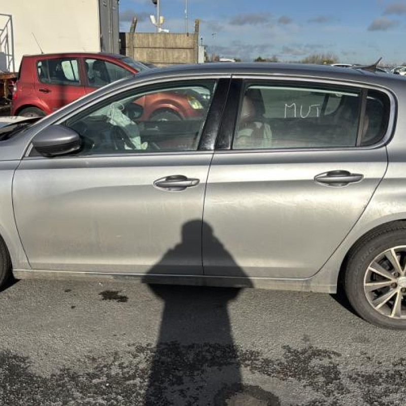 Feu arriere principal gauche (feux) PEUGEOT 308 2 Photo n°11