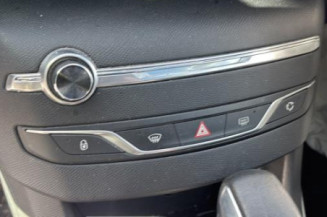 Feu arriere principal gauche (feux) PEUGEOT 308 2