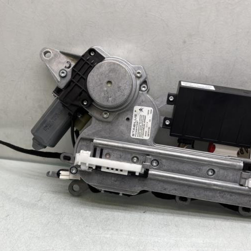 Moteur ouverture de Coffre/Malle/Hayon CITROEN C5 2 Photo n°3