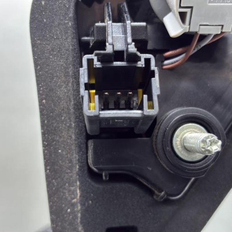 Feu arriere secondaire gauche (feux) RENAULT MEGANE 4 Photo n°3