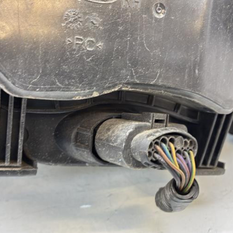 Optique avant principal droit (feux)(phare) FORD MONDEO 3 Photo n°6