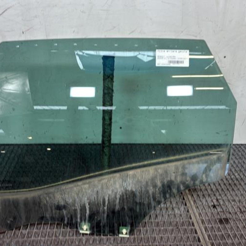 Vitre arriere gauche RENAULT SCENIC 4 Photo n°1