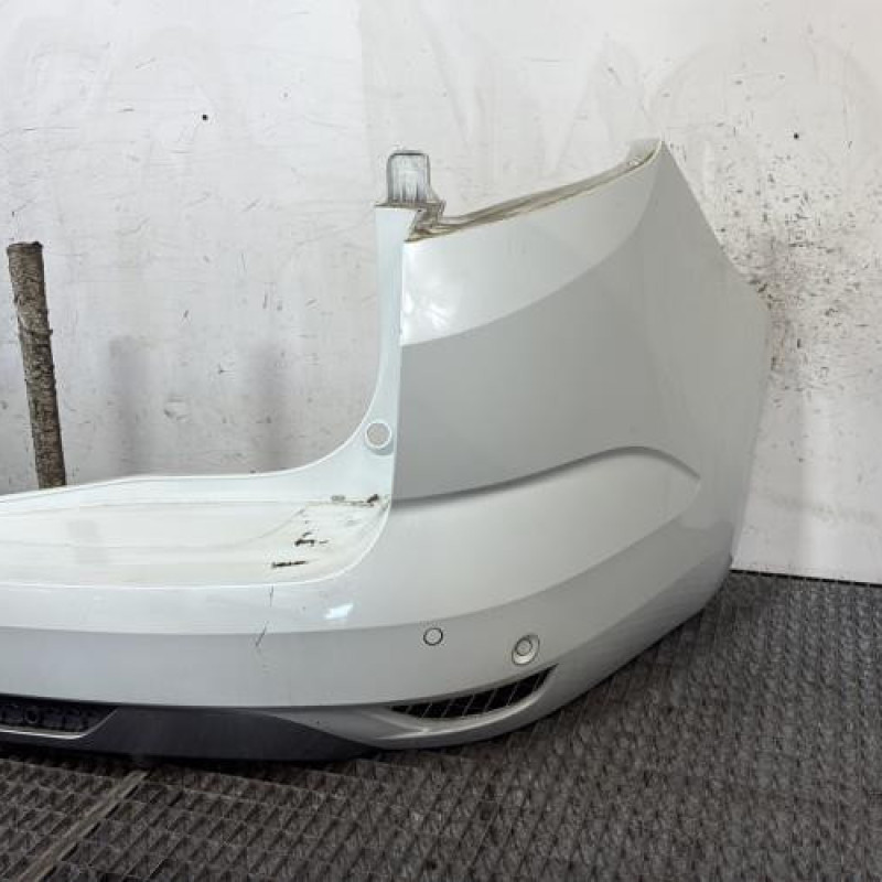 Pare choc arriere RENAULT MEGANE 4 Photo n°3