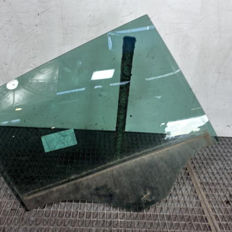 Vitre arriere droit RENAULT MEGANE 4 Photo n°1