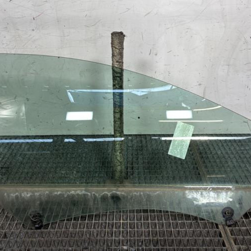 Vitre avant droit RENAULT MEGANE 4 Photo n°1