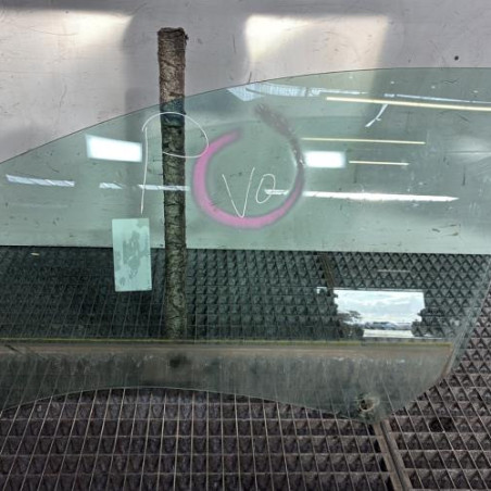 Vitre avant gauche RENAULT MEGANE 4 Photo n°1