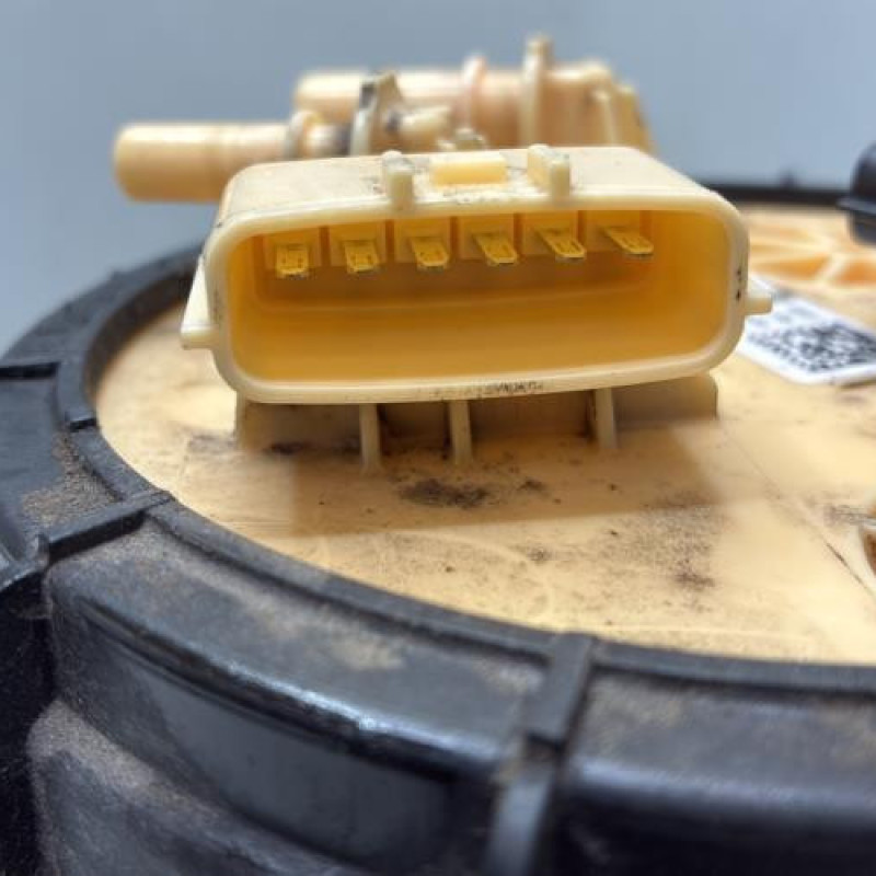 Pompe à carburant RENAULT MEGANE 4 Photo n°4