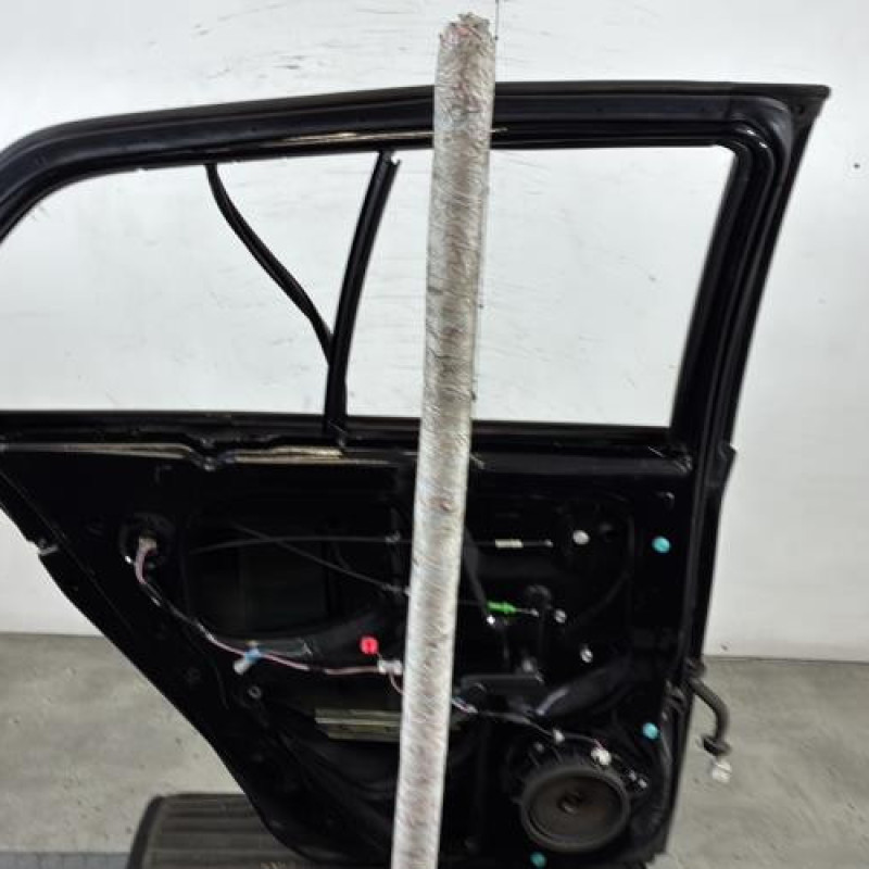 Porte arriere gauche TOYOTA YARIS 2 Photo n°6