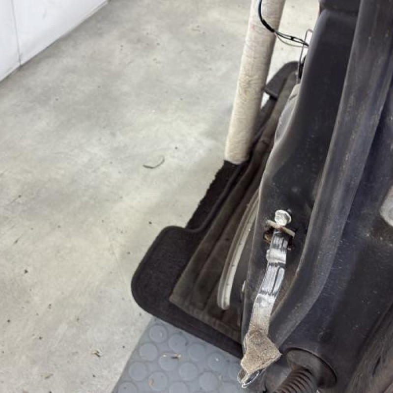 Porte avant gauche TOYOTA YARIS 2 Photo n°4