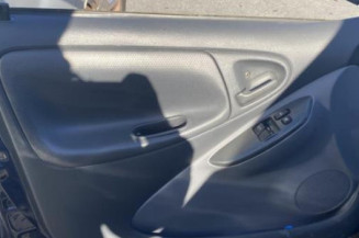 Porte avant droit TOYOTA YARIS 1