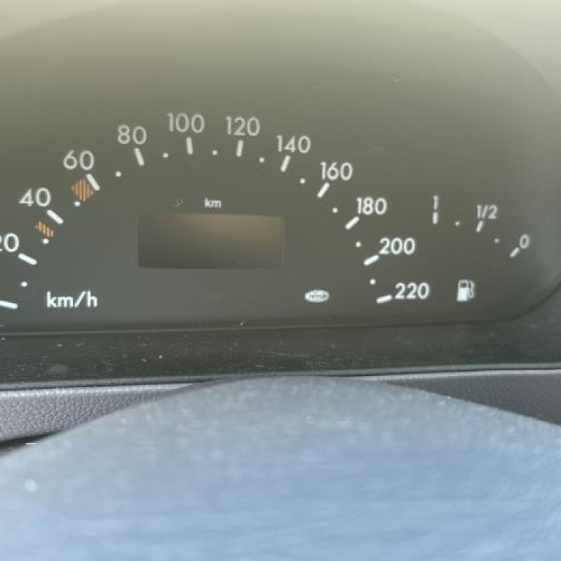 Retroviseur droit MERCEDES CLASSE A 168 Photo n°20