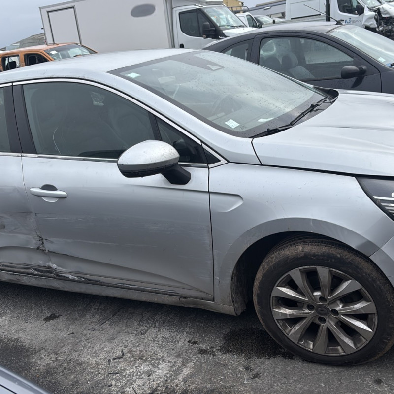 RENAULT CLIO 5 PHASE 1 1.0i - 12V TURBO TCE 90 Photo n°4