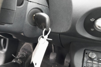 RENAULT TWINGO 2 PHASE 2 1.2i - 16V