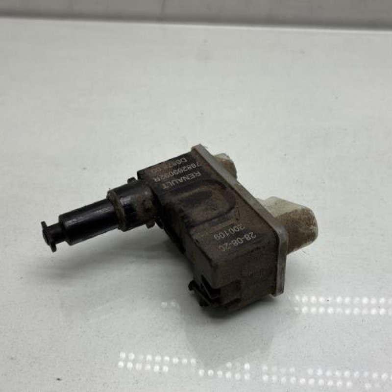 Actionneur verrou trappe d'essence RENAULT CLIO 5 Photo n°2