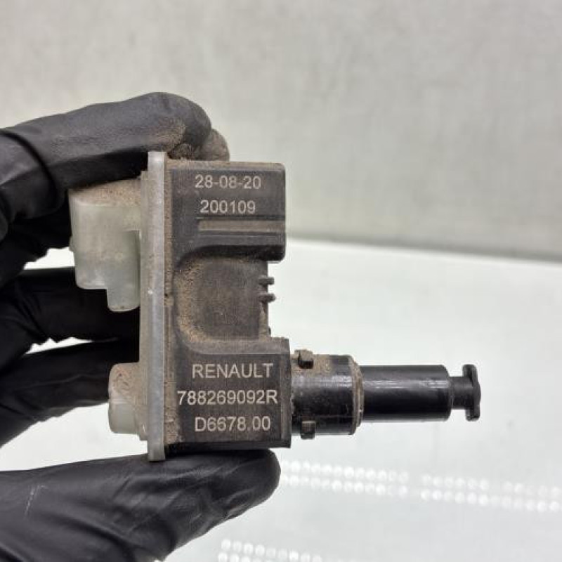 Actionneur verrou trappe d'essence RENAULT CLIO 5 Photo n°4