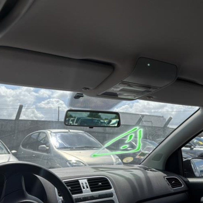 Actionneur verrou trappe d'essence VOLKSWAGEN POLO 5 Photo n°17