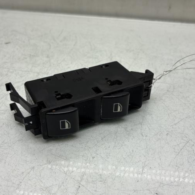 Interrupteur de leve vitre avant droit BMW SERIE 3 E46 Photo n°1