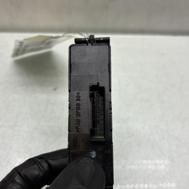 Interrupteur de leve vitre avant droit BMW SERIE 3 E46 Photo n°3