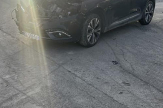 Custode arriere droit RENAULT SCENIC 4