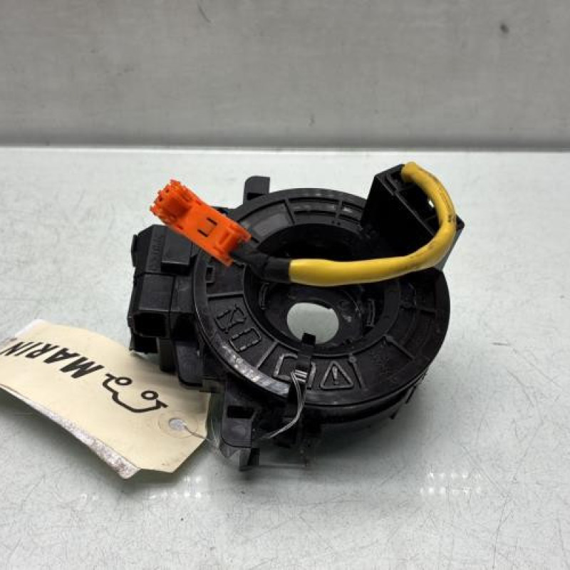 Contacteur tournant TOYOTA YARIS 2 Photo n°1