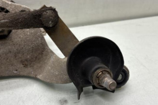 Moteur essuie glace avant TOYOTA YARIS 2