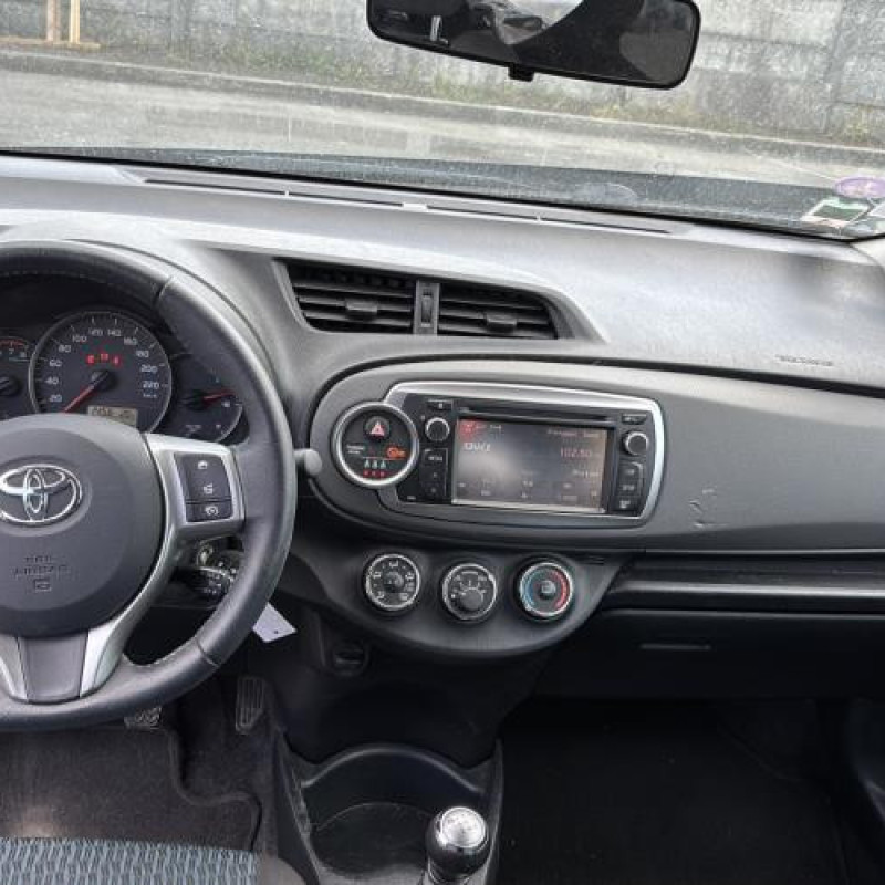 Porte avant gauche TOYOTA YARIS 3 Photo n°19