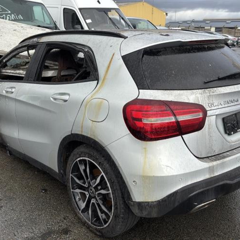 Renfort pare choc arriere (traverse) MERCEDES CLASSE GLA 156 Photo n°7