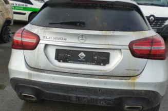 Renfort pare choc arriere (traverse) MERCEDES CLASSE GLA 156