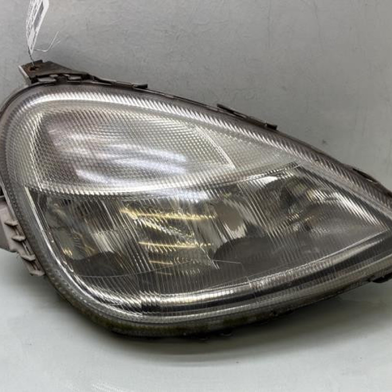 Optique avant principal droit (feux)(phare) MERCEDES CLASSE A 168 Photo n°1