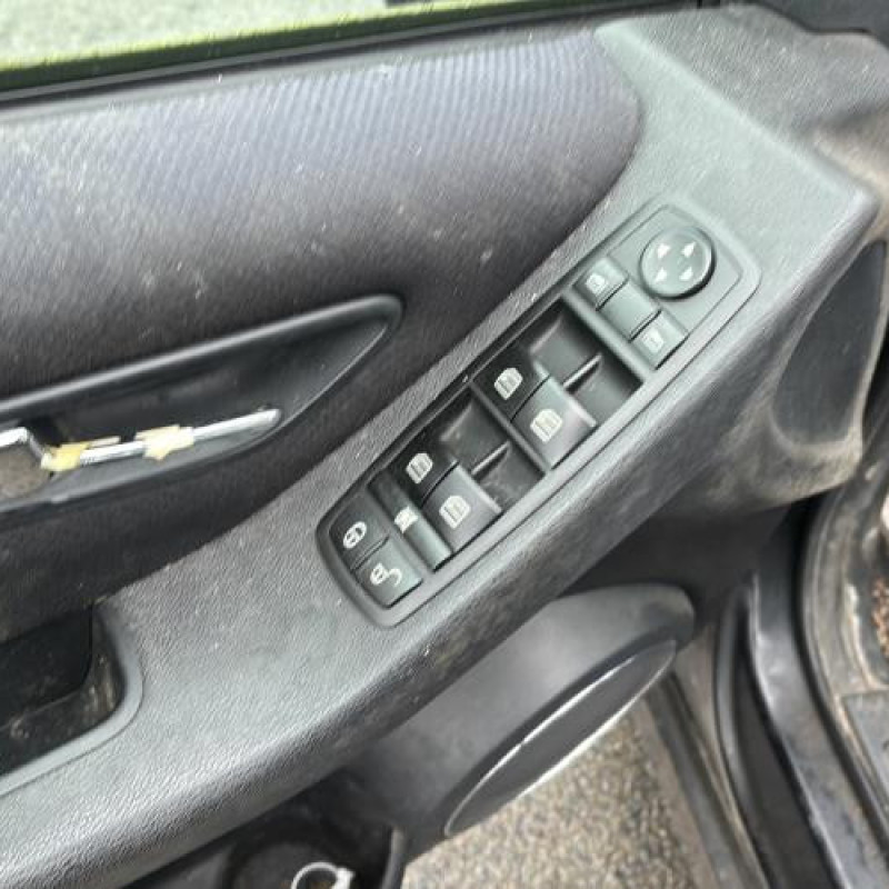 Renfort pare choc arriere (traverse) MERCEDES CLASSE A 169 Photo n°13