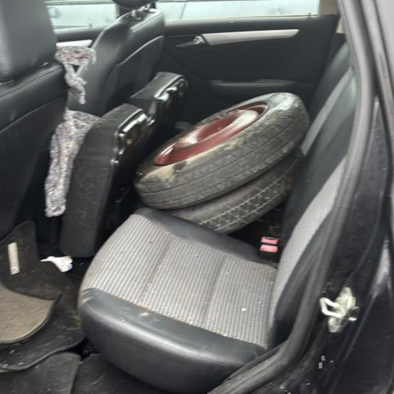 Renfort pare choc arriere (traverse) MERCEDES CLASSE A 169 Photo n°15