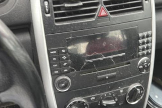 Renfort pare choc arriere (traverse) MERCEDES CLASSE A 169