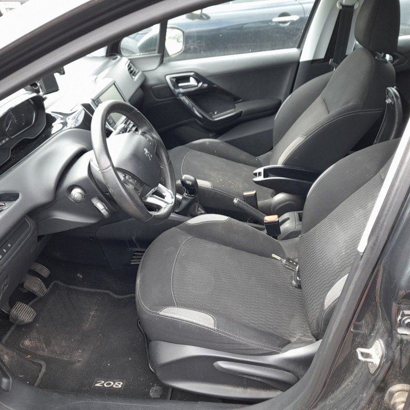 PEUGEOT 208 1 PHASE 2 1.6 BLUE HDI - 8V TURBO Photo n°7