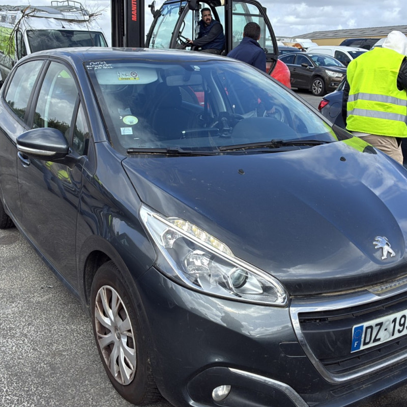 PEUGEOT 208 1 PHASE 2 1.6 BLUE HDI - 8V TURBO Photo n°13