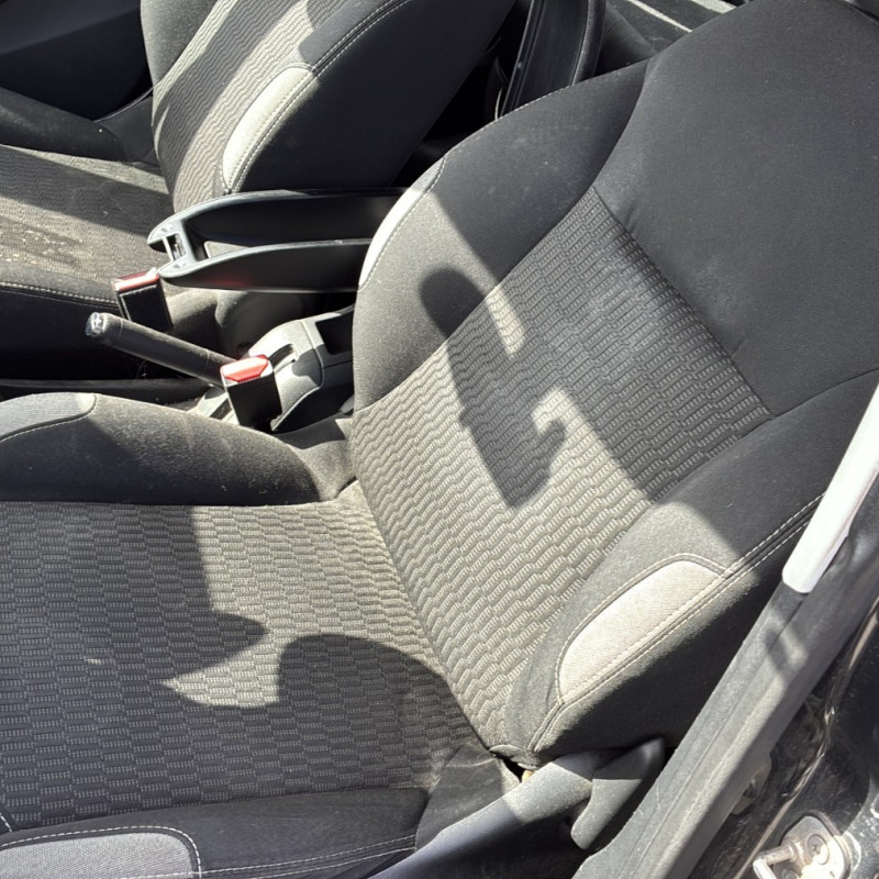 PEUGEOT 208 1 PHASE 2 1.6 BLUE HDI - 8V TURBO Photo n°21