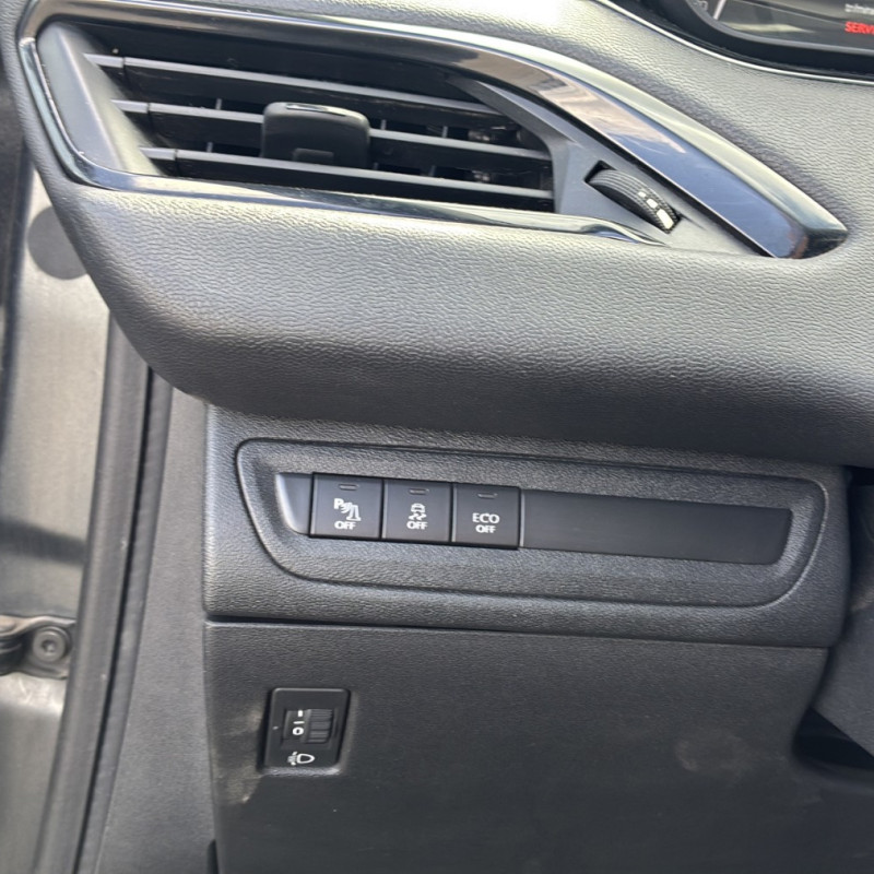 PEUGEOT 208 1 PHASE 2 1.6 BLUE HDI - 8V TURBO Photo n°25