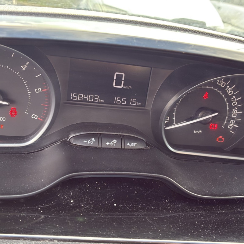 PEUGEOT 208 1 PHASE 2 1.6 BLUE HDI - 8V TURBO Photo n°26